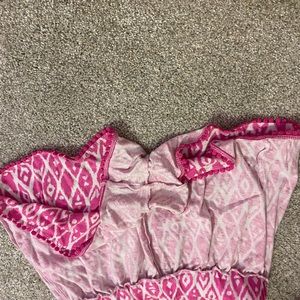 Carters size 8 pink and white shorts with drawstrings